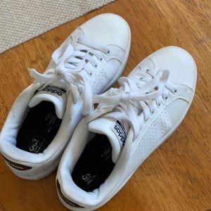 Adidas size 6 white leather sneakers